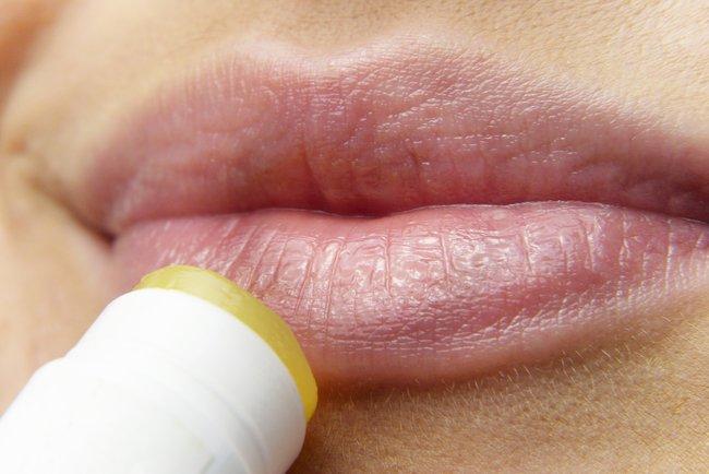 Что делать, если сохнут губы / фото pixabay.com