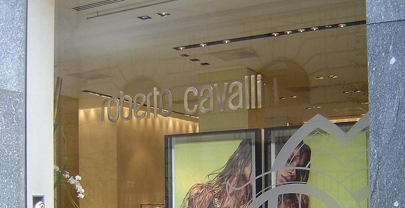 Бізнесмен з ОАЕ купив модний дім Roberto Cavalli / фото uk.wikipedia.org Бізнесмен з ОАЕ купив модний дім Roberto Cavalli / фото uk.wikipedia.org