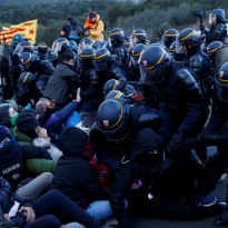 Spain opens investigation into Russian spies working to destabilize Catalonia – media