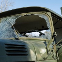 Боевики подбили из ПТРК грузовик украинских бойцов: трое контуженых (фото)