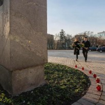 Zelensky, his wife honor victims of 1932-1933 Holodomor in Ukraine (Photo)