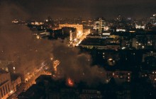 In central Kyiv, firefighters put out massive fire on residential house roof overnight Friday (Photo, video)