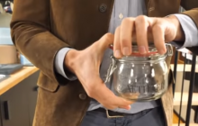 Продавці повітря: британець з друзями налагодили бізнес з продажу кисню (відео)