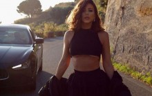 У Ані Лорак випали груди з міні-топа (фото)