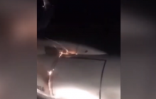 В России загорелся самолет с пассажирами (видео)