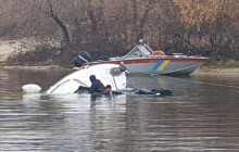 У Києві затонула яхта (фото, відео)