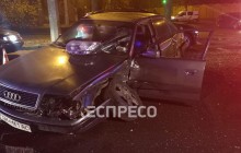 У Києві автівка поліції протаранила таксі: постраждала дитина