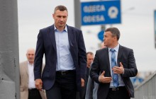 Депутат рассказал, кому Кличко хочет "отдать" столичный транспорт