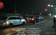В Киеве пьяный таксист убегал с места ДТП и устроил еще одну аварию