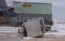 На популярному українському курорті через шторм затопило десятки баз відпочинку (фото, відео)