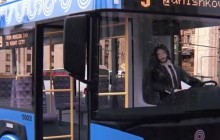 У Росії показали "Москву майбутнього" з Кіану Рівзом за кермом автобуса (відео)