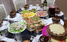 Ціна новорічного застілля: скільки грошей українці витратять на продукти (відео)
