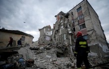 Число жертв землетрясения в Албании превысило 20 человек (видео)