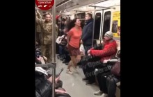 "Запалила" так, що всі "погасли": пасажирка київського метро не втрималася, побачивши баян (відео)