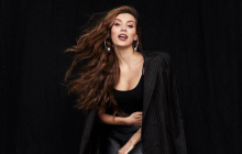 Регина Тодоренко продемонстрировала роскошную фигуру в дерзком "луке" (фото)