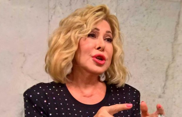 В Украину с гастролями едет российская певица, которая признавалась в любви Путину