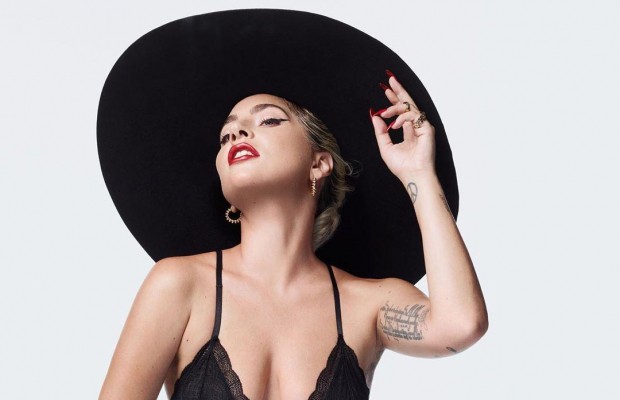 Леди Гага снялась для обложки модного журнала в белье и шокировала признанием об изнасиловании (фото)