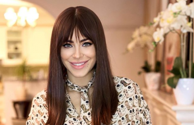 Ани Лорак сменила прическу и стала выглядеть еще моложе (фото)