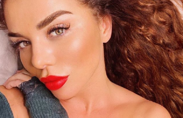 "Алые губы твоими... будут": Седокова спела для своего молодого бойфренда и пригласила фанатов на баскетбол (видео)