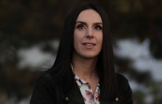 "Тепло і з любов'ю": Джамала поділилася родинною фотосесією з чоловіком і сином (фото)