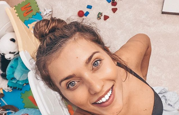 Регіна Тодоренко показала соковиті груди (фото)