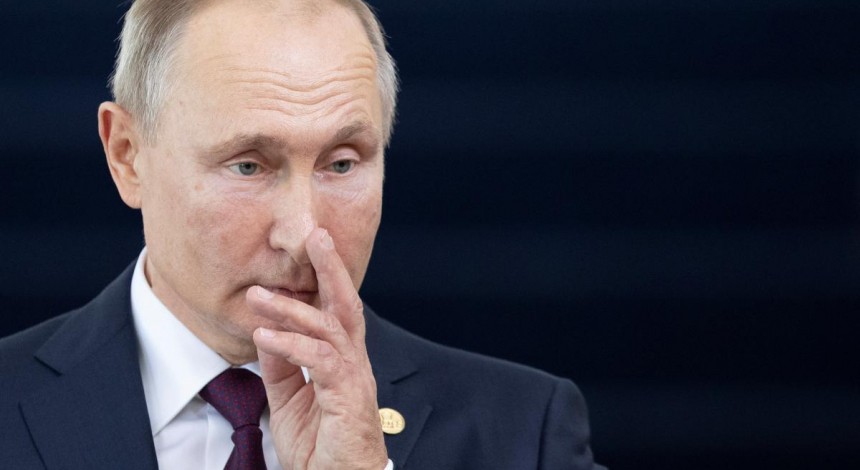 Putin haunted by "health issues," Ukraine intelligence says