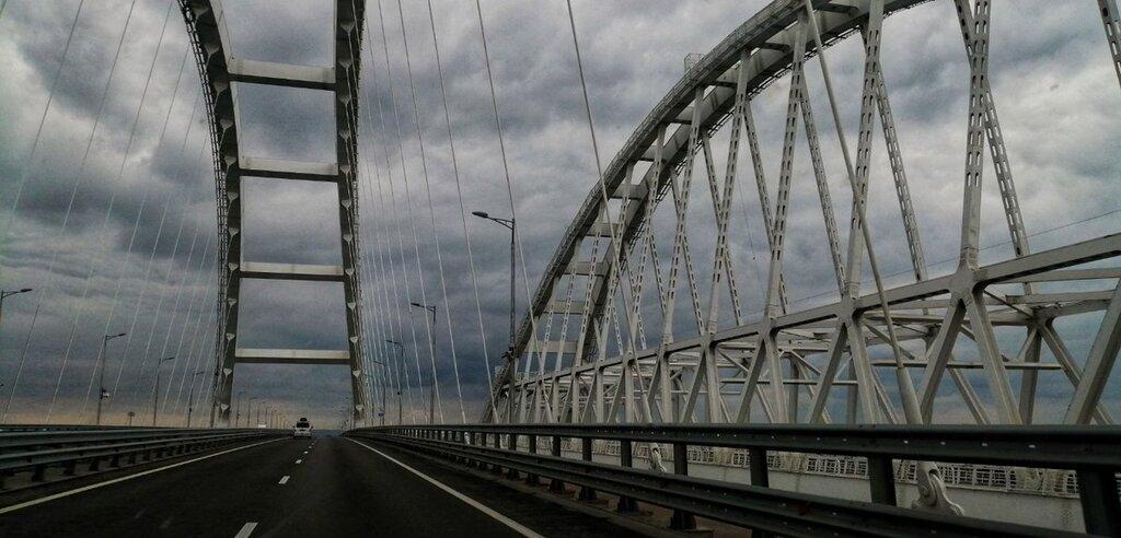 Крымский мост может быть целью ВСУ, ранее рассказал генерал Марченко / RoksolanaToday&Крым