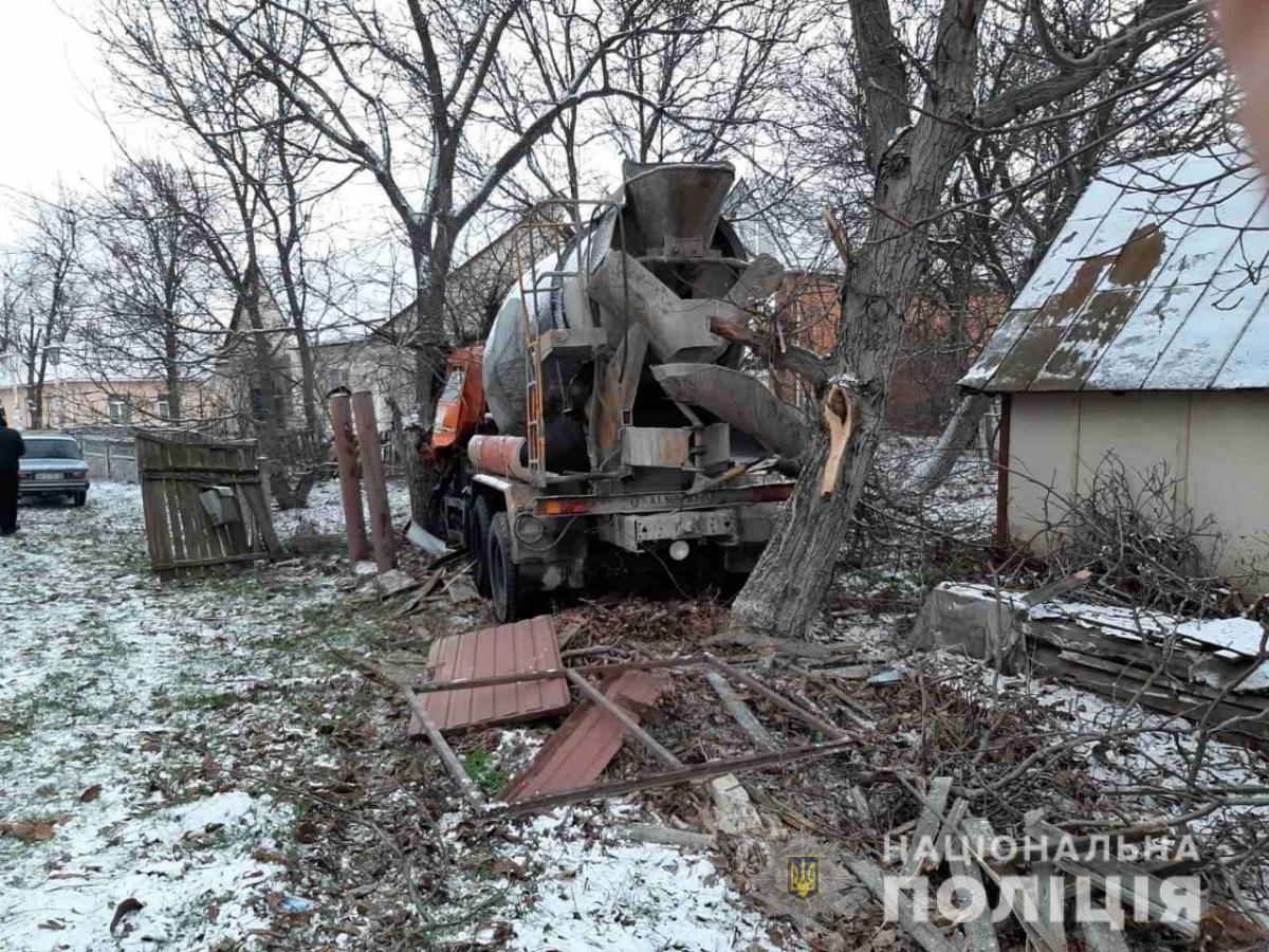 Під Києвом сталась смертельна ДТП / kv.npu.gov.ua Під Києвом сталась смертельна ДТП / kv.npu.gov.ua