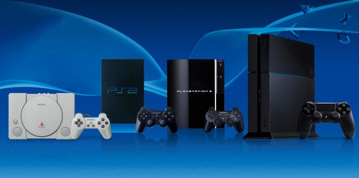 Все поколения Playstation от первой (слева) до четвертой консоли (справа) / twitter.com Все поколения Playstation от первой (слева) до четвертой консоли (справа) / twitter.com