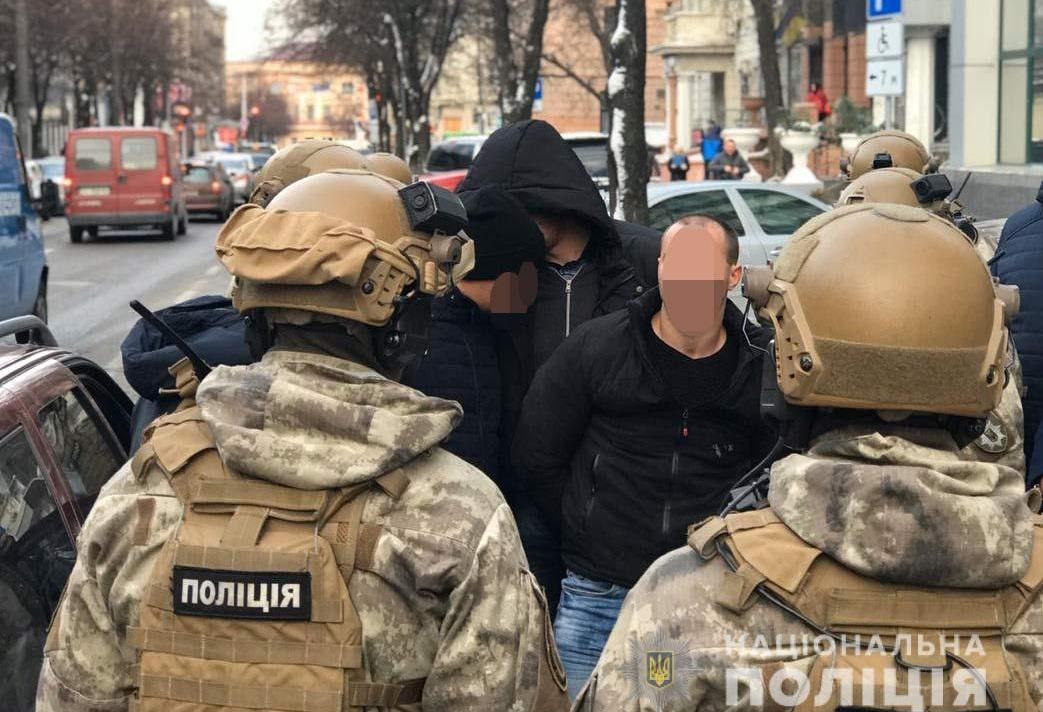 Вымогателям грозит от 3 до 7 лет тюрьмы / фото ГУ НП в Днепропетровской области Вымогателям грозит от 3 до 7 лет тюрьмы / фото ГУ НП в Днепропетровской области