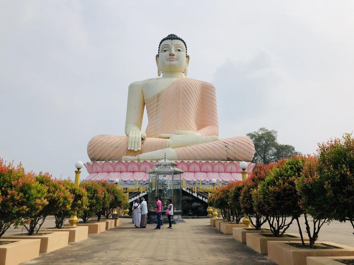 Вход в храм Большого Будды / Фото Вероника Кордон