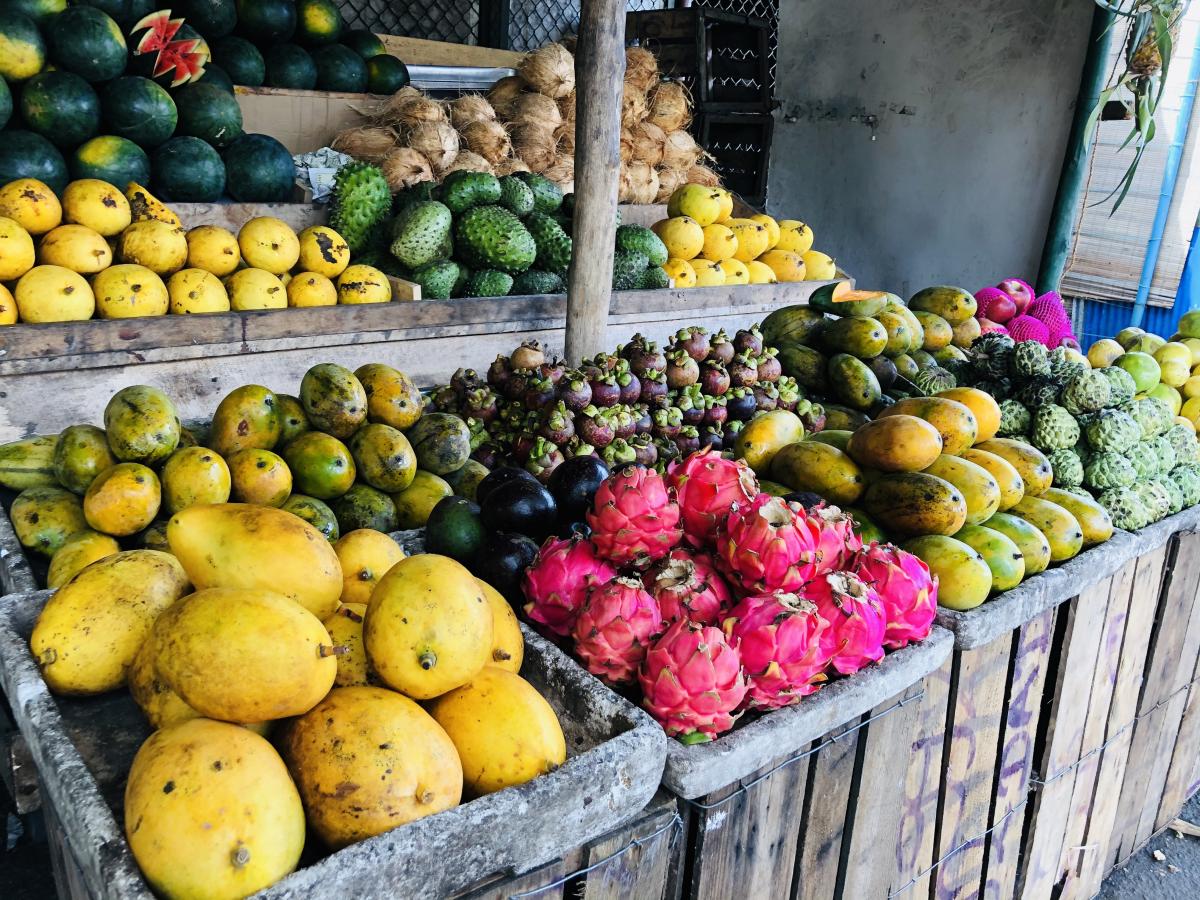 Обязательно попробуйте местные фрукты / Фото Вероника Кордон