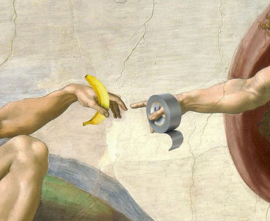 Приклеенный скотчем банан стал мемом / instagram.com/cattelanbanana