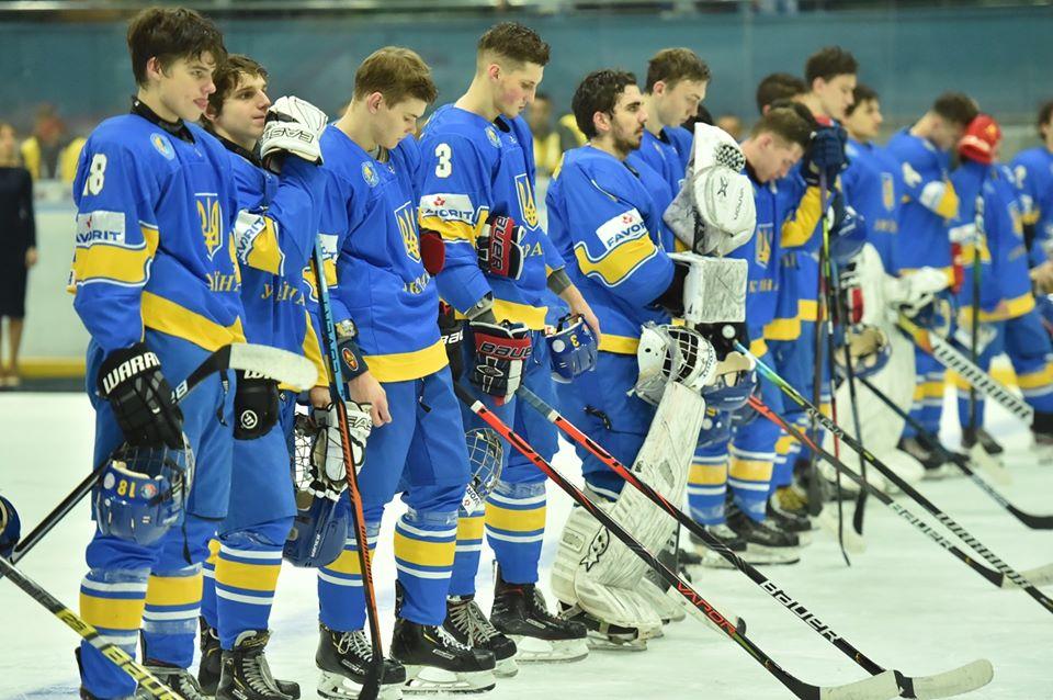 Украинцы одержали первую победу на турнире / фото: facebook.com/pg/fhu.com.ua Украинцы одержали первую победу на турнире / фото: facebook.com/pg/fhu.com.ua