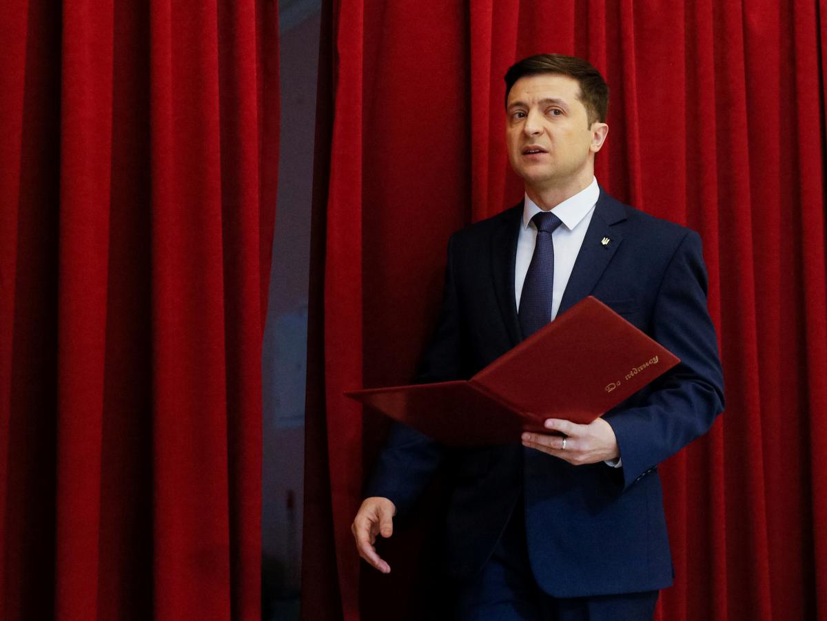 Зеленський підписав закон щодо скасування сплати ЄСВ для самозайнятих осіб / REUTERS