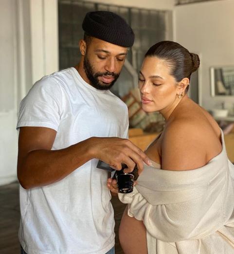 instagram.com/ashleygraham instagram.com/ashleygraham
