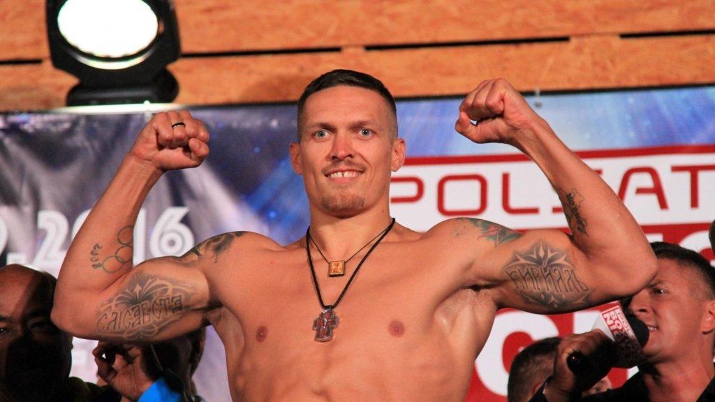 Олександр Усик запропонував критикам думати, перш ніж говорити / фото: BoxingScene Олександр Усик запропонував критикам думати, перш ніж говорити / фото: BoxingScene