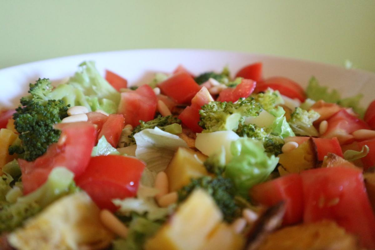 Рецепты салатов с ананасом / Фото: pexels.com