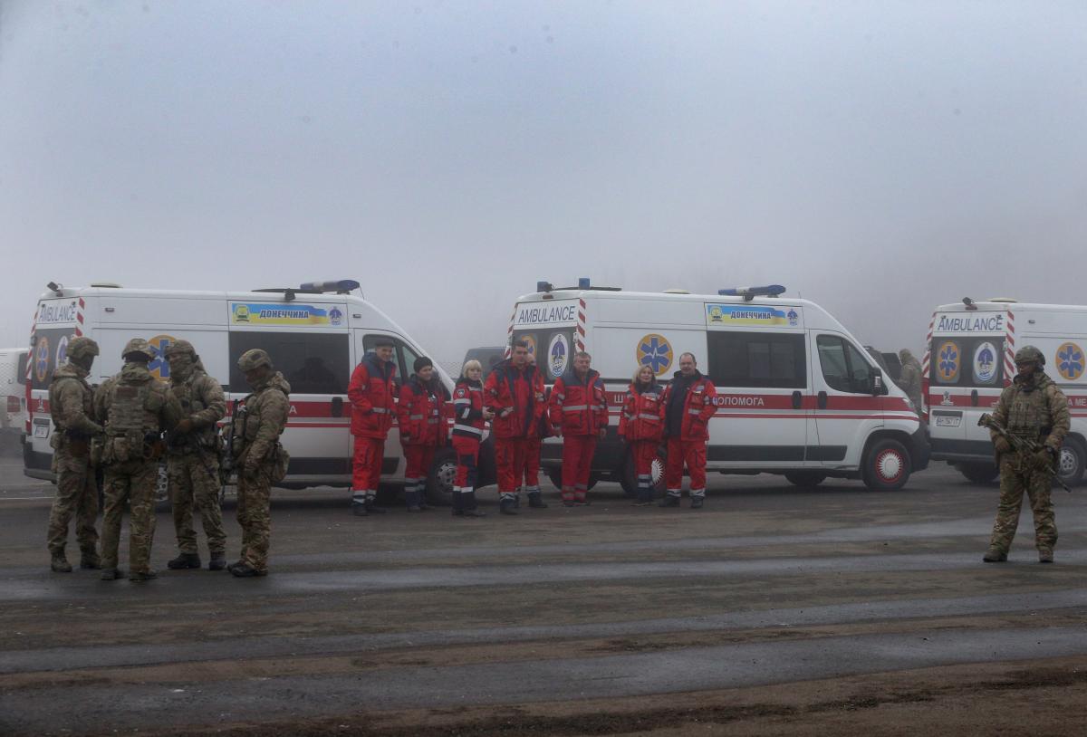 Обмен пленными между Украиной и "Л/ДНР" начался / фото: twitter.com/APUkraine