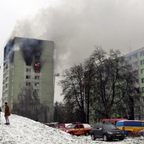 В Словакии 5 человек погибло во время взрыва газа в многоэтажке (фото)