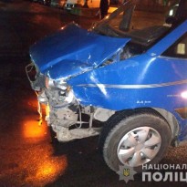 В Ровно нетрезвый мужчина угнал авто и попал на нем в два ДТП (фото)