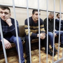 Адвокаты экс-беркутовцев заявляют, что после обмена они исчезли