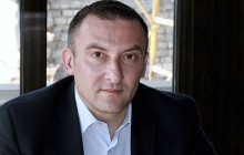 Обстріл Range Rover з дитиною у Києві: невідомий планував вбити депутата