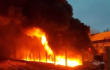 В Полтаве сильное задымление — горят склады строительной компании (фото)