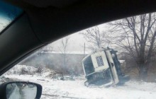 Под Донецком перевернулся бронеавтомобиль ОБСЕ (фото)