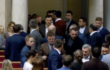 У Верховній Раді побилися "слуги народу" Бужанський та Лерос - нардеп (фото, відео)
