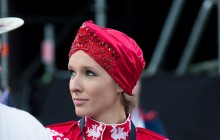 Катя Осадчая без макияжа показала, как готовится к Новому году