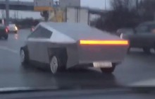А як тобі таке, Ілоне: росіяни зробили свій Cybertruck (фото)