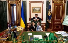 Зеленський зустрівся із синами загиблих військових і пообіцяв допомогти з житлом (фото, відео)