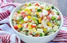 Салат с крабовыми палочками: лучший рецепт на Рождество